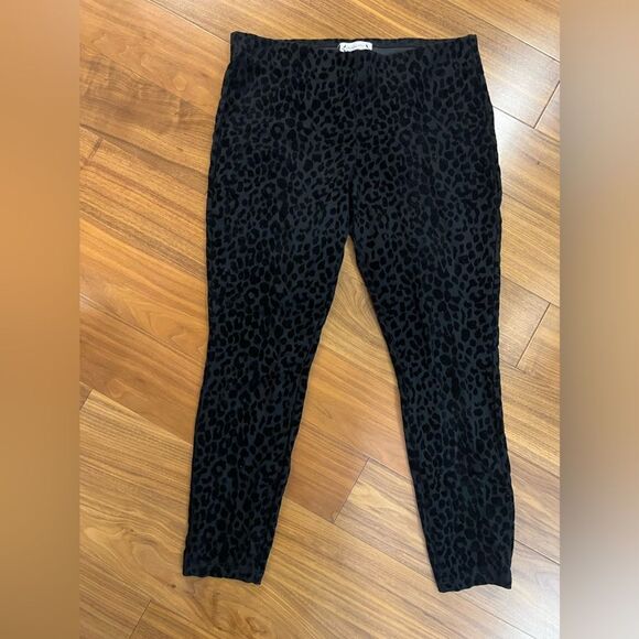 Nanette Lepore velvet leopard legging size large - Picture 3 of 9